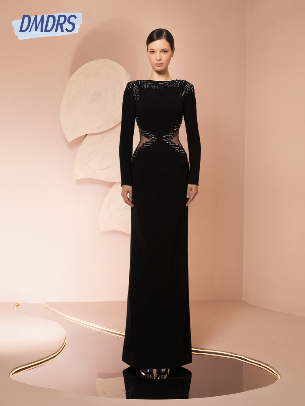 Women Formal Wear Dubai - Czarna suknia wieczorowa z wycięciem Elegancka