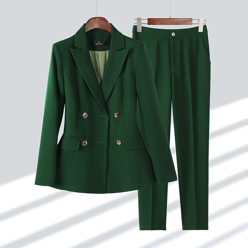 Women Formal Wear With Black Blazer - Damski garnitur biznesowy, elegancki zestaw do